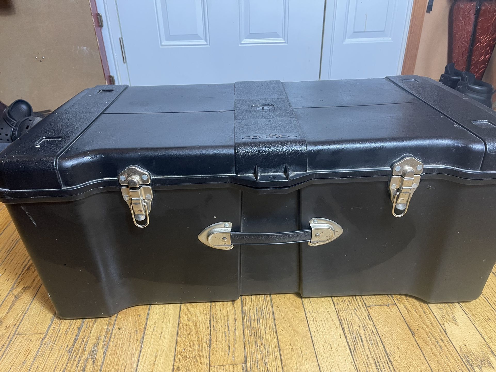 CONTICO PHOTO PHOTOGRAPHY EQUIPMENT STORAGE BIN FOOTLOCKER 25 GALLON