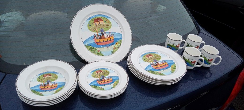 Villeroy and Boch NAIF folk art porcelain dinnerware set plates bowls etc 31 pieces