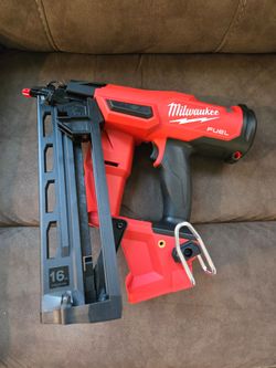 Milwaukee M18 Volt Fuel Brushless Cordless 16 Gauge Angled Finish Nailer Tool Only