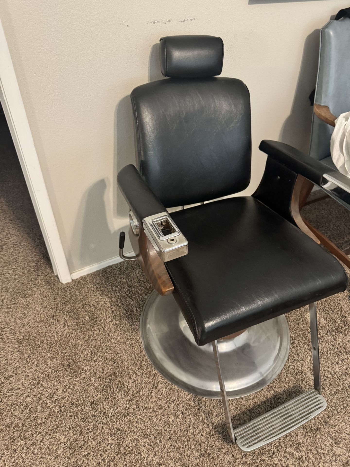 Koken Barber’s Chair