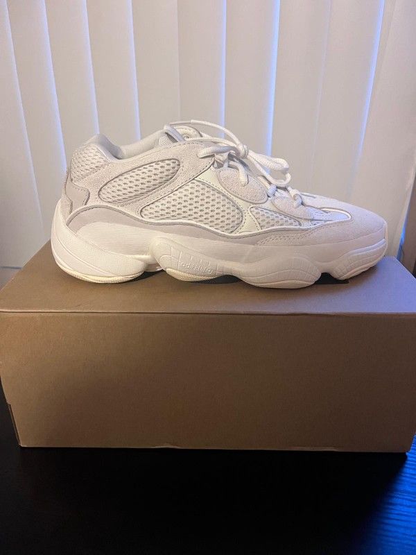 Yeezy 500 SZ 10