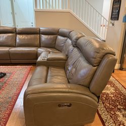 Leather couch with 3 Recliners 