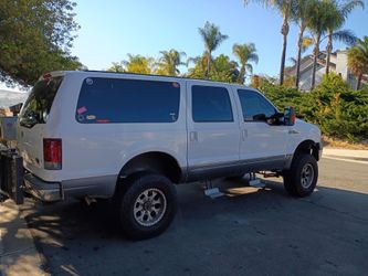 2002 excursions parts truck
