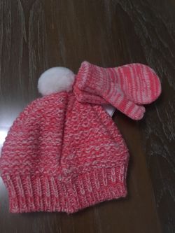 Baby Beanie & Mittens Size 9-18mths