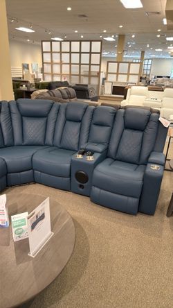 Daytona Blue 3-pc Sectional