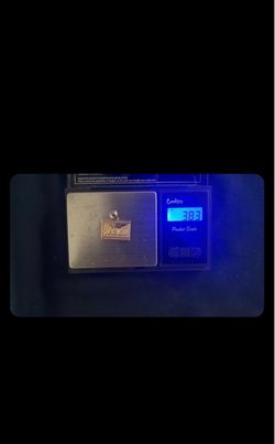 10k gold 3.8 grams ($200 or best offer)