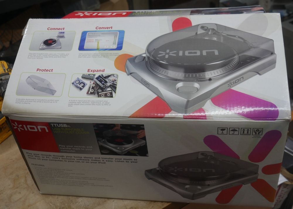 ION USB Turntable TTUSBxl - CONVERT VINYL RECORDS TO DIGITAL 889817-1