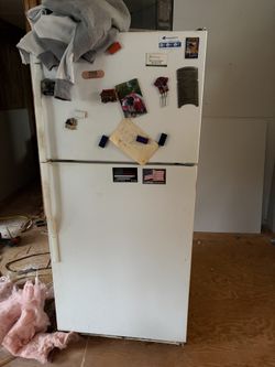 Refrigerator 