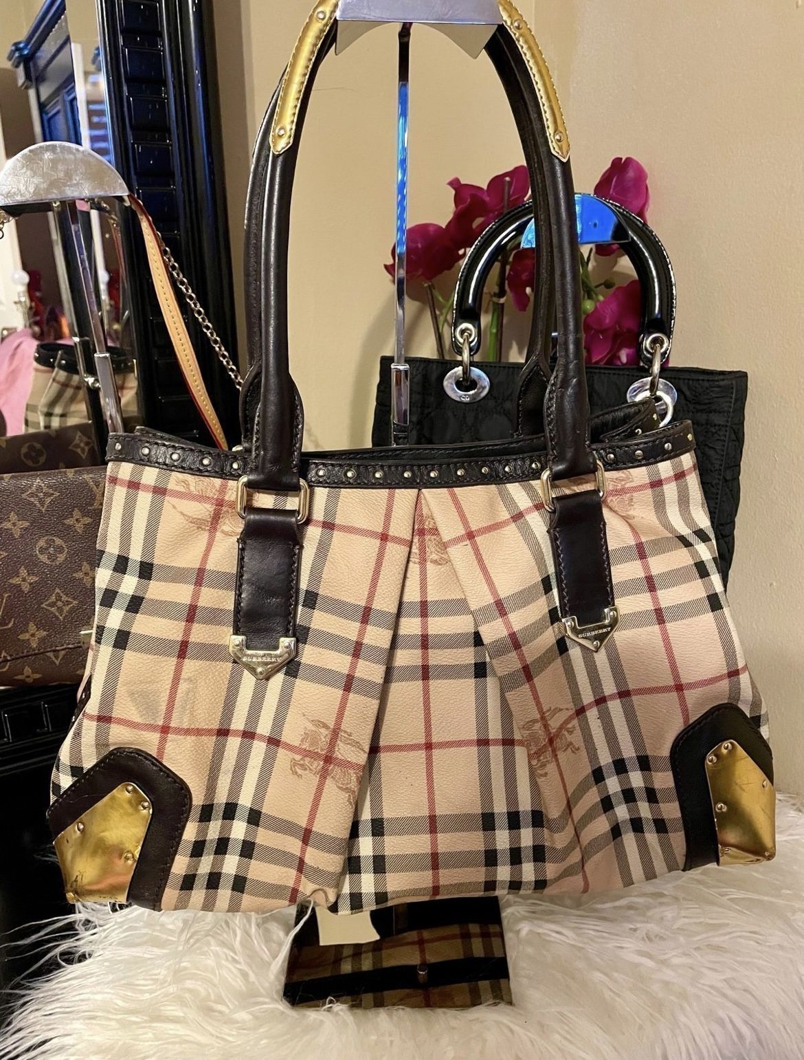 Burberry Leather Shoulder Handbag