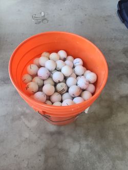 Bucket of golf balls