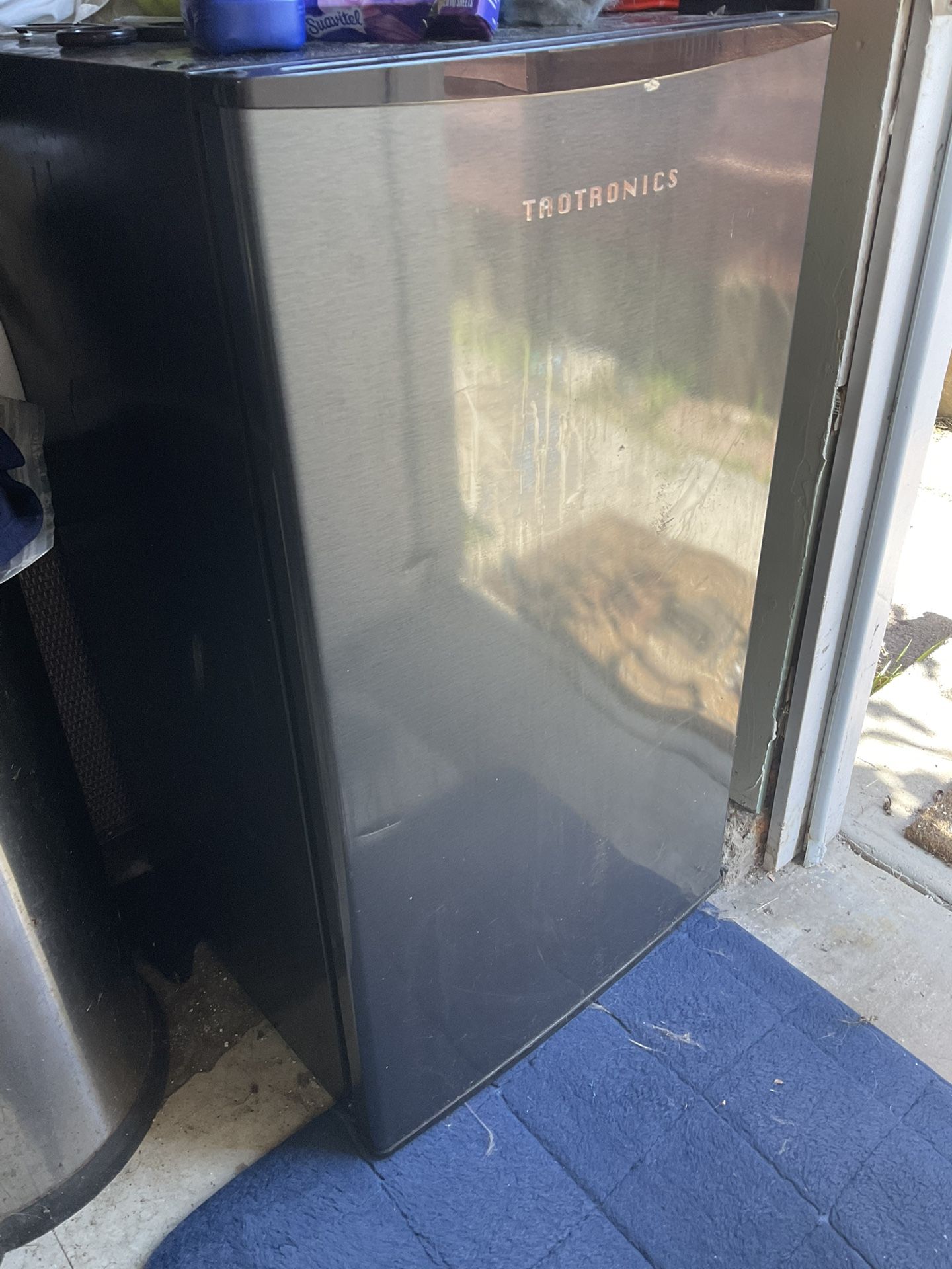Mini Fridge 