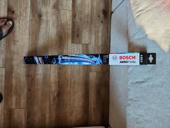 Brand New Bosch Aerotwin A832S Wiper Blades (Mercedes-Benz GLE/GLS/E-Class)