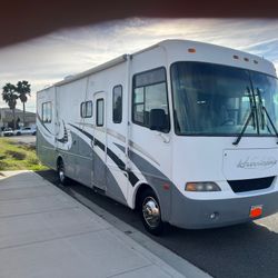2005 Hurricane RV