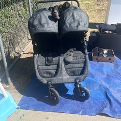 Double Stroller.  Citi MiniGT