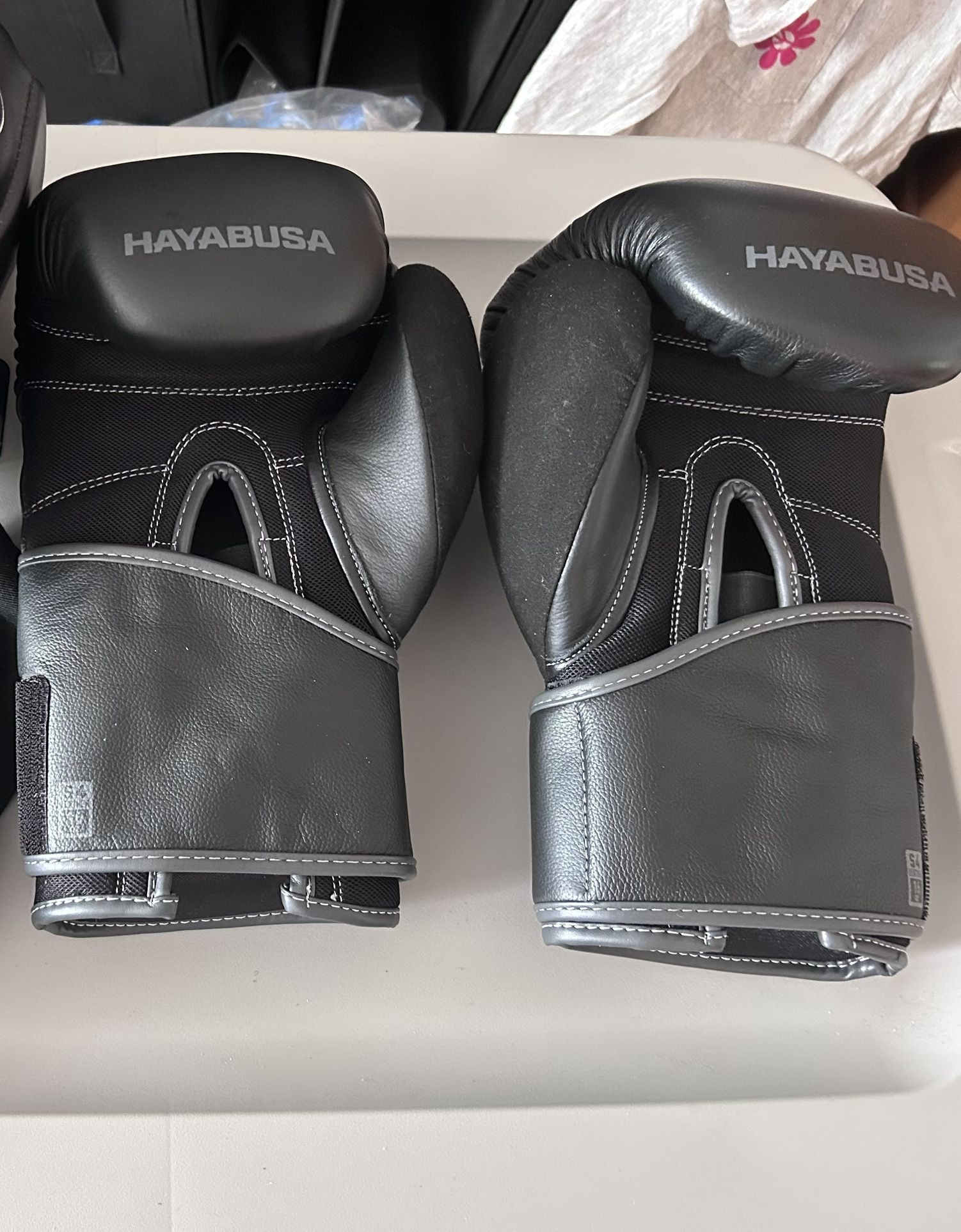 Hayabusa S4 16oz Boxing Gloves