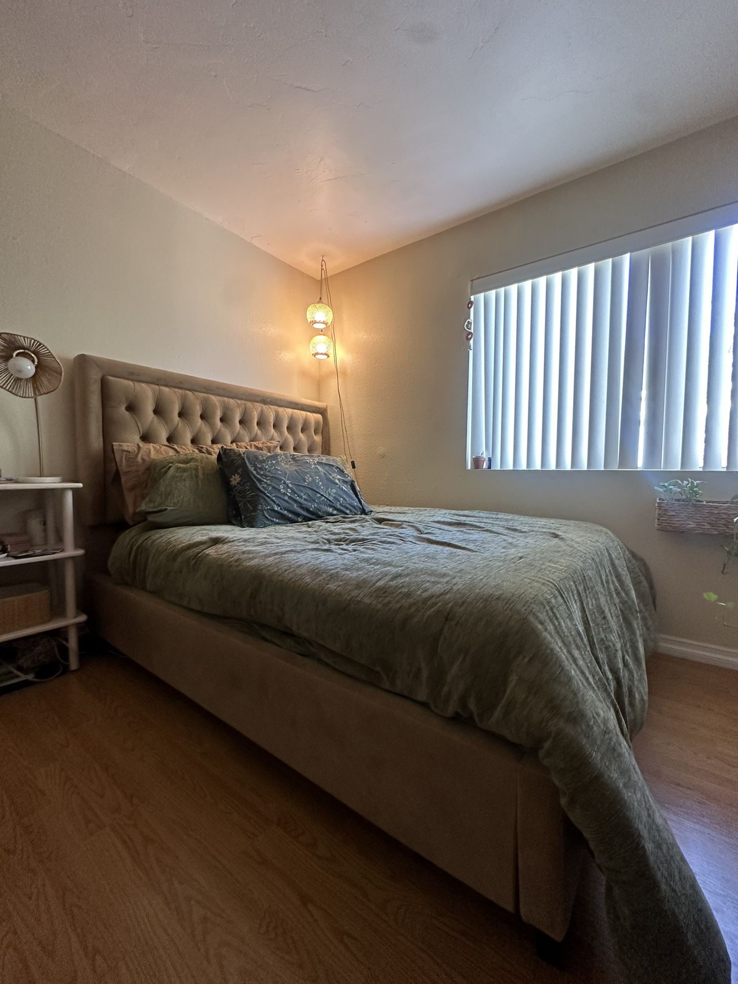 Bed Frame And Box Spring Queen Size