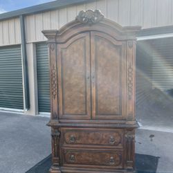 Aico By Michael Amini Hazelnut Wood Wardrobe Dresser Combo 