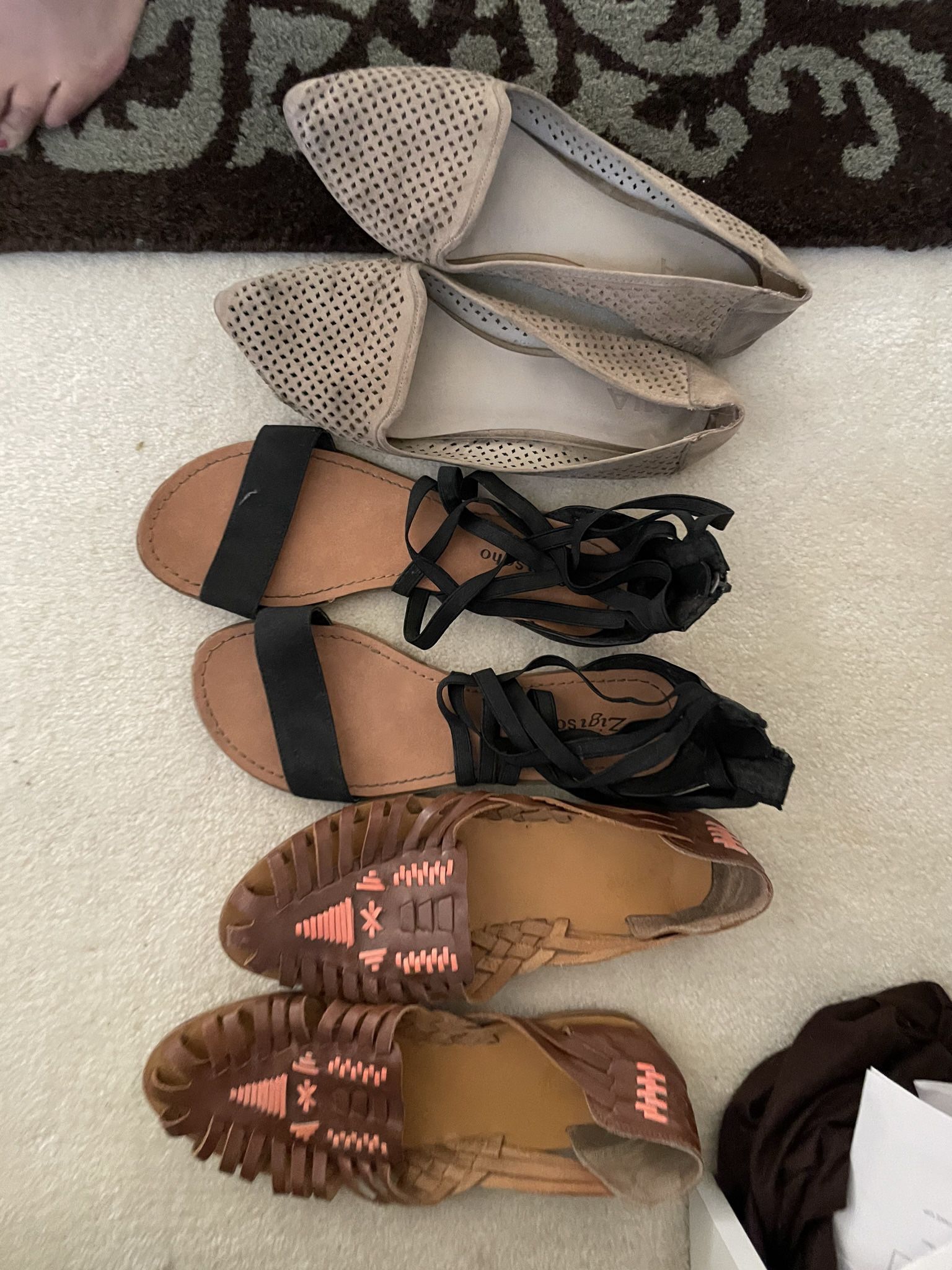 Women’s Flat Sandals 