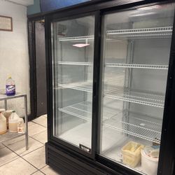 Commercial Glass Door Refrigerator - Bison