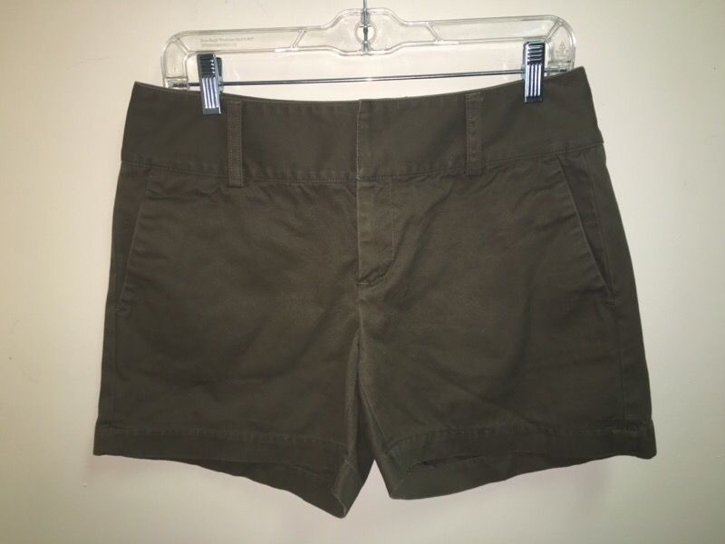 Banana republic size 4 shorts
