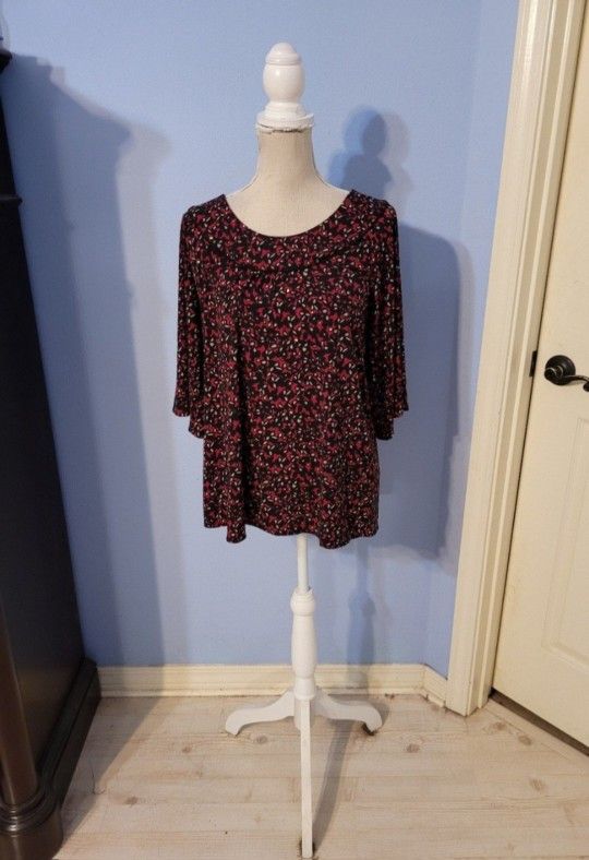 New Additions Small Maternity Blouse
