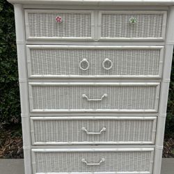 Vintage Dixie Faux Bamboo/Wicker 6 Drawer Dresser/Chest of Drawers/Tallboy