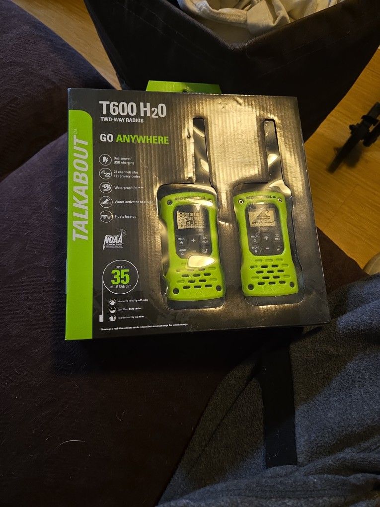 Motorola T600 H20 Two-Way Radios