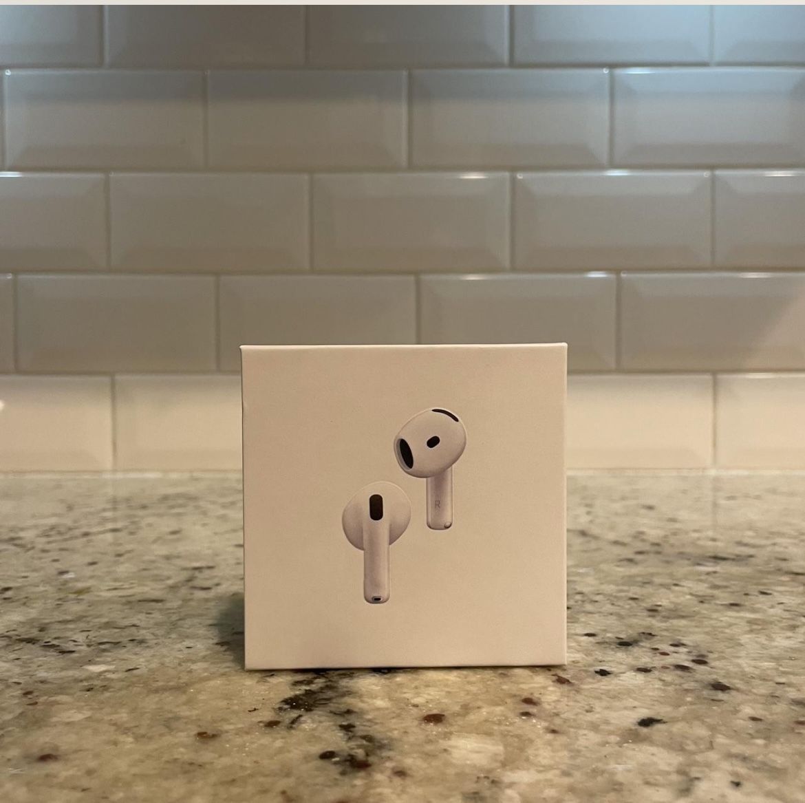 (BRAND NEW SEALED) AirPods 4 