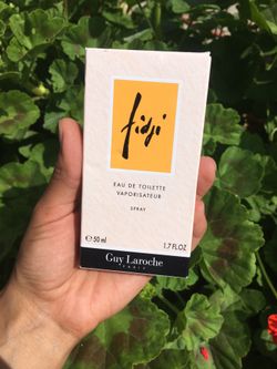 1.7 fl oz  Fidji Guy Laroche