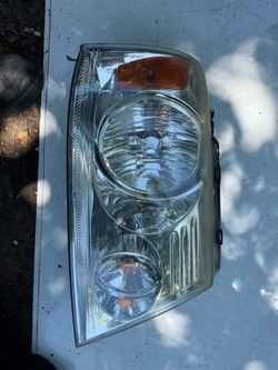 2004-2008 Ford f-150 headlight