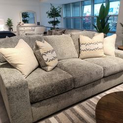 Dunmor Graphite Sofa
Ashley Furniture$10 Down Payment And Financing Available