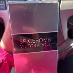 SPICEBOMB viktor and rolf