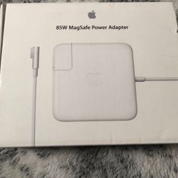 Mac Laptop Power Adapter / charger 