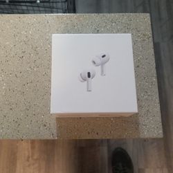 Air Pods Pro 2nd Generation With Magsafe Charging Station
