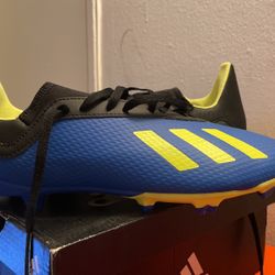 Adidas Soccer Shoes 5 1/2