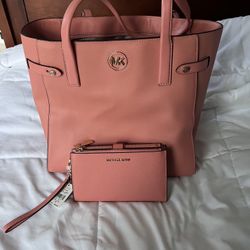 Micheal Kors Large Tote And Wristlet Wallet