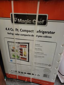 Magic Chef  Refrigerator 