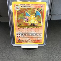 Charizard Base Set 004/102