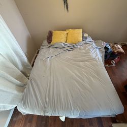BED AND BOXSPRING FREE
