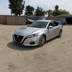2020 Nissan Altima 