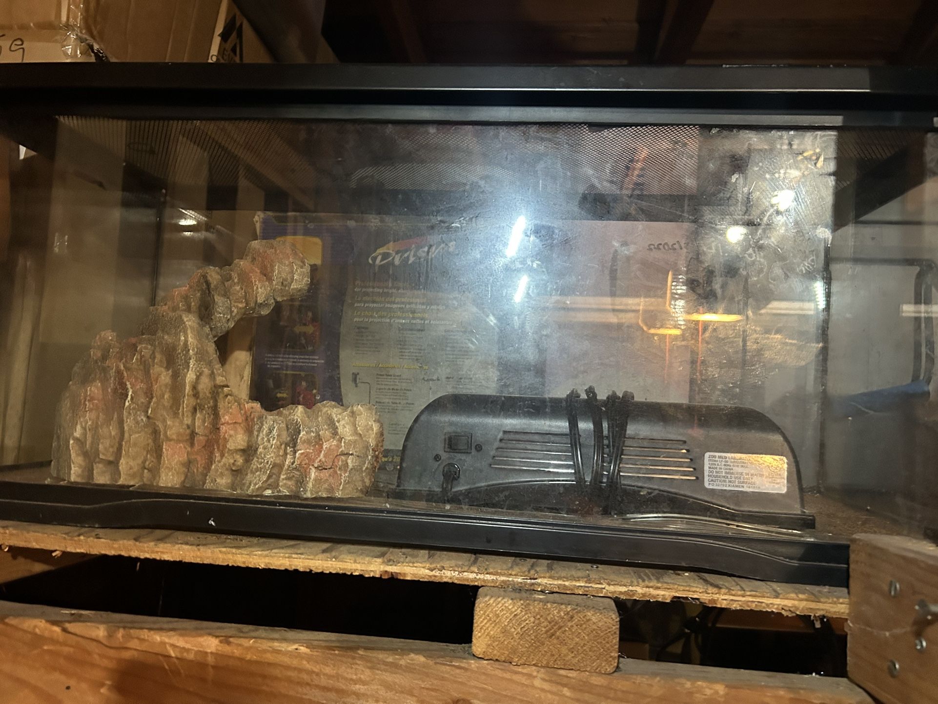 Fish & Reptile Tank (40 Gallons)