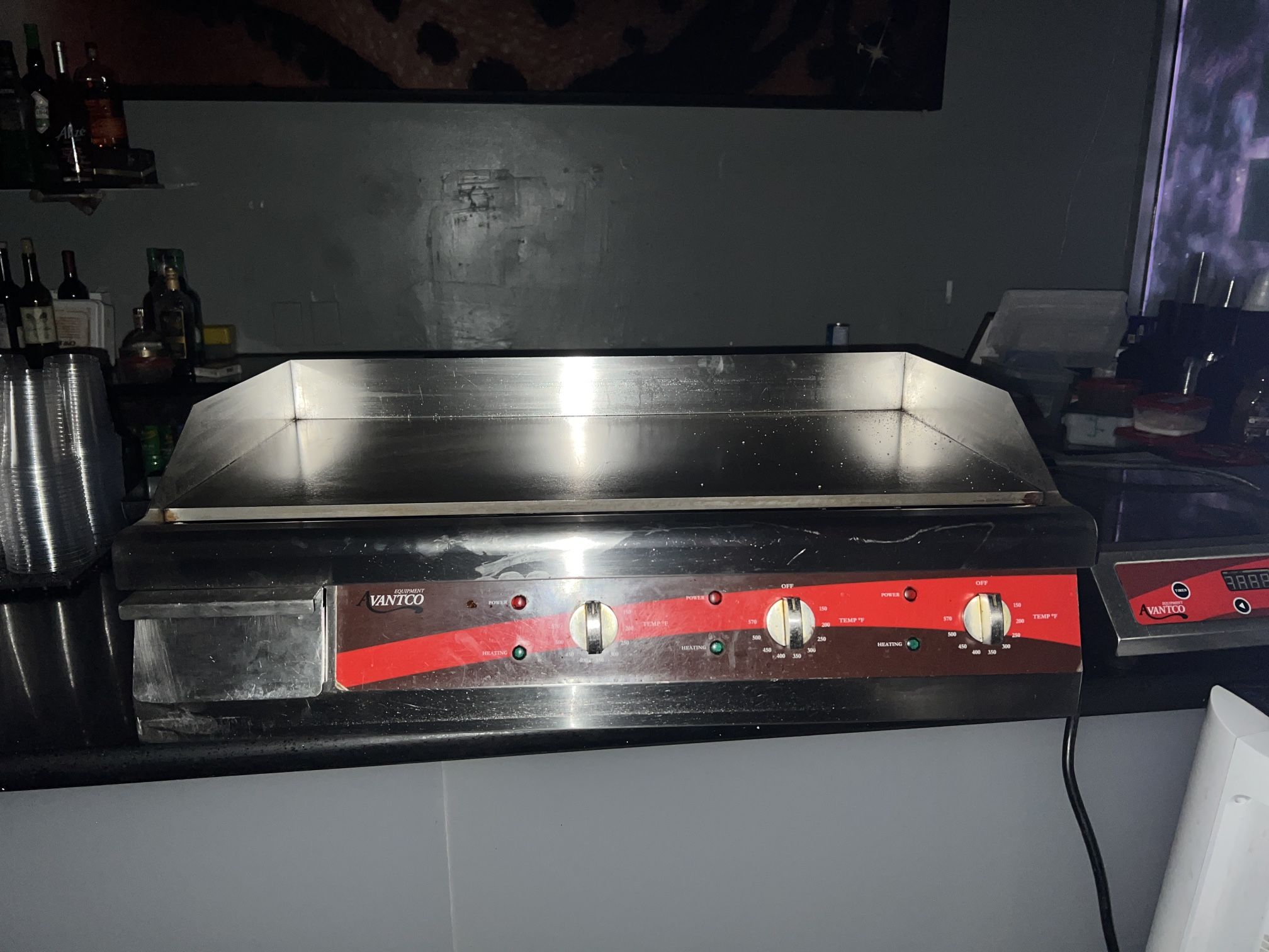 Avantco Electric Countertop Griddle