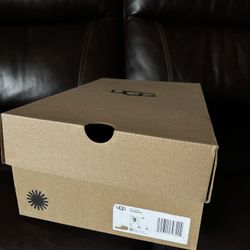 Disquette Uggs, Chestnut color, US size: 9 