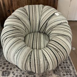 Pumpkin and Black Swivel Chair