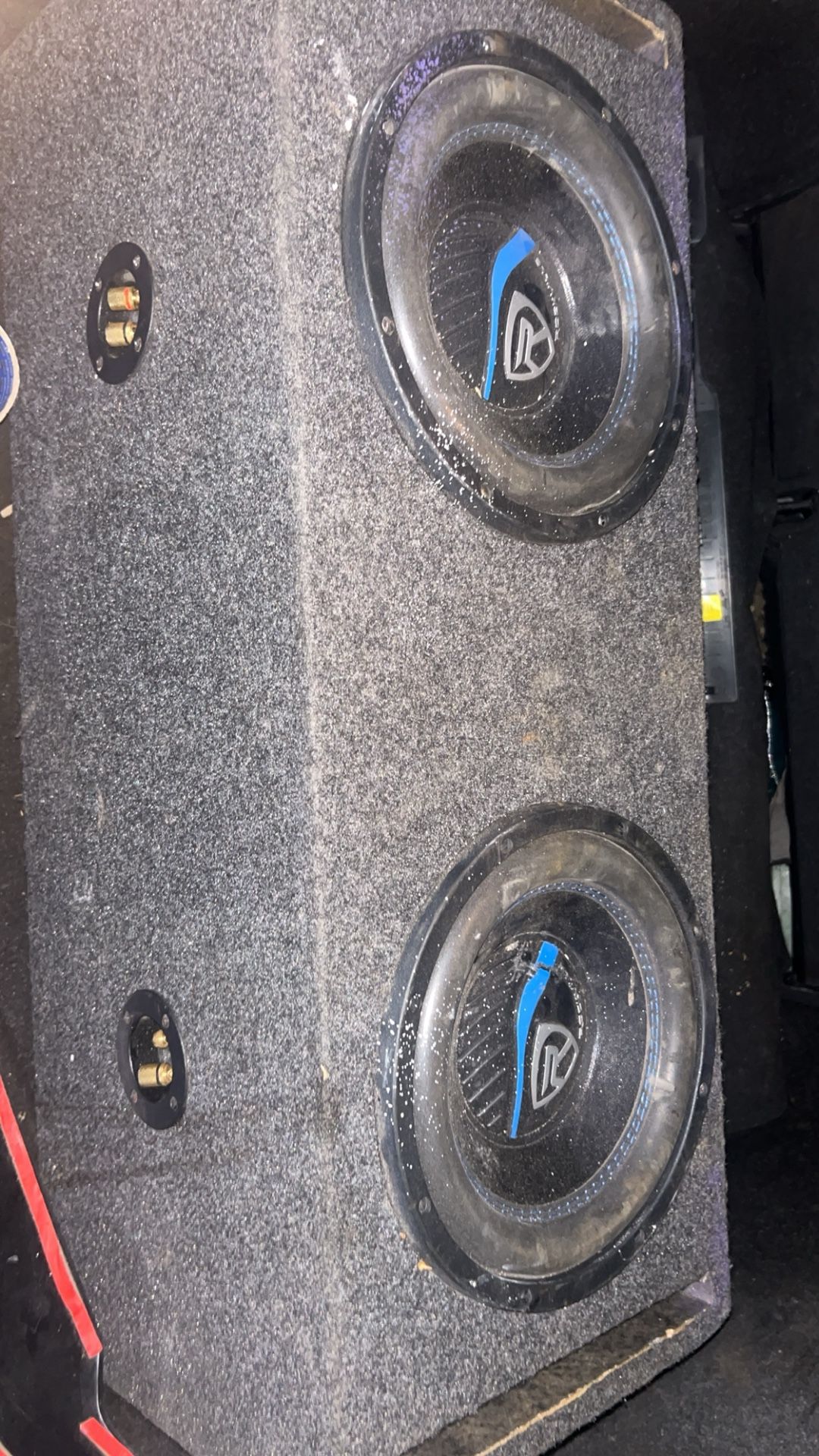 Sub Box with 2 10 In Rockville  Subs
