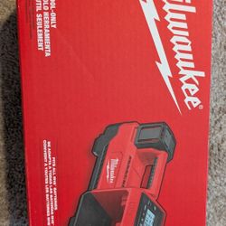 Milwaukee M18 Portable Inflator