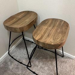 Wooden Saddle Seat Barstool 