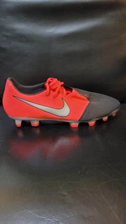 Nike Phantom Venom Academy Soccer Cleats Size 11.5 