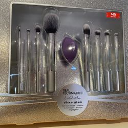 Real techniques’ makeup brushes $20 set 