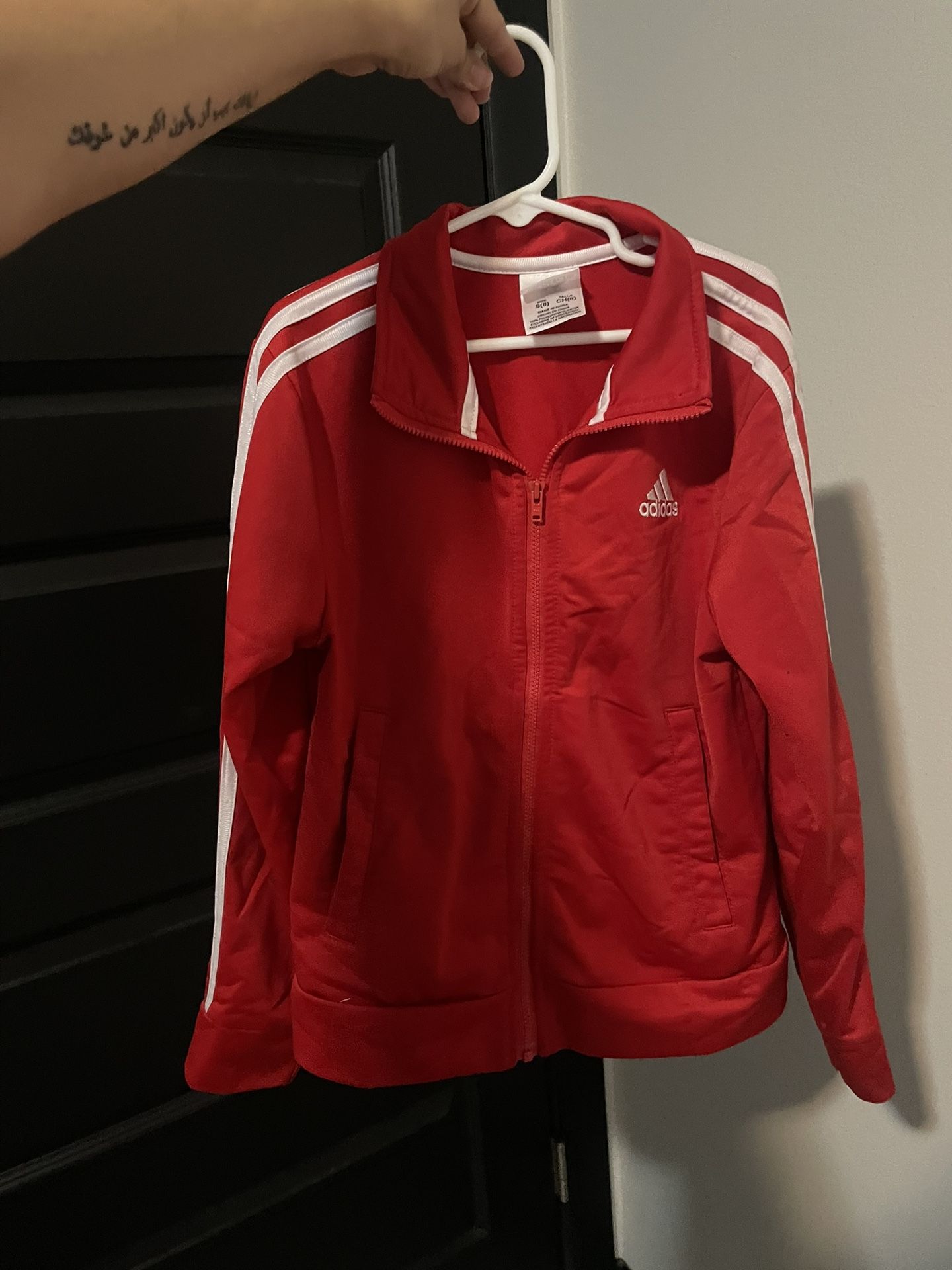 adidas sweater size 8 unisex